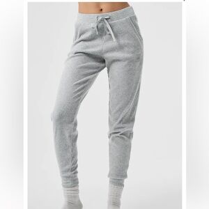 ALO Yoga Ribbed Gray Joggers